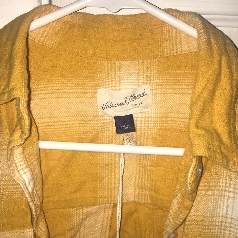 Universal Thread Plaid Button Up - Picture 3 of 3